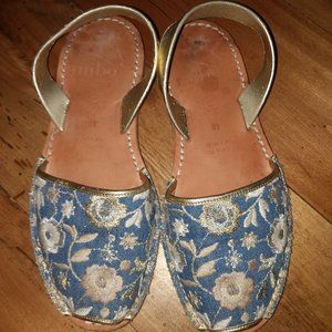 Pons sandals